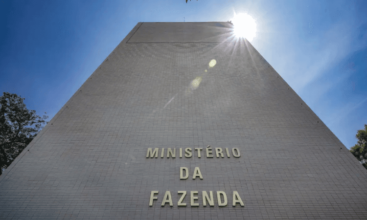Ministério da Fazenda faz alerta sobre site falso do Desenrola e lança ferramenta para renegociação