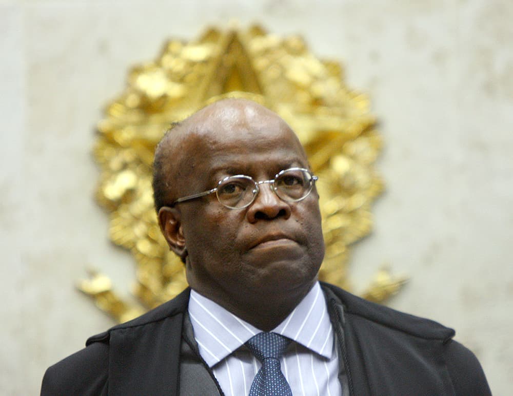 Joaquim Barbosa se filia ao DC, e sigla discute candidatura à Presidência