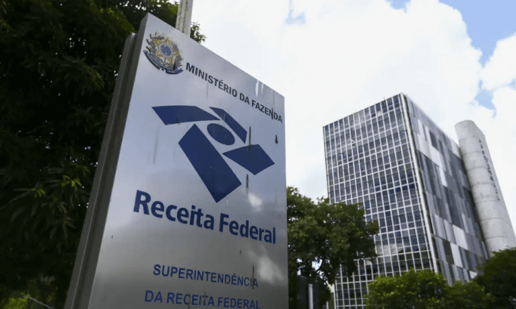 Receita lança operação contra fraudes no setor de plásticos em mais de R$ 2 bi