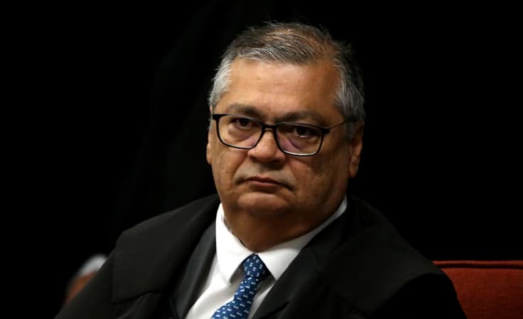 Dino abre novo processo para apurar desvio de emendas para filme de Bolsonaro